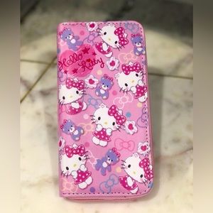 ✨NWT✨ Hello Kitty Zipper All Over Kitty Stars Bows Bears Pink Card Wallet